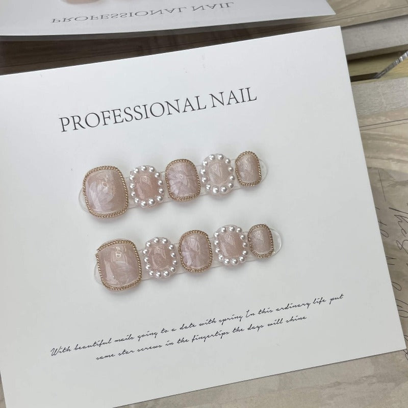 VINTAGE PEARL - Short Round Press-on Nail